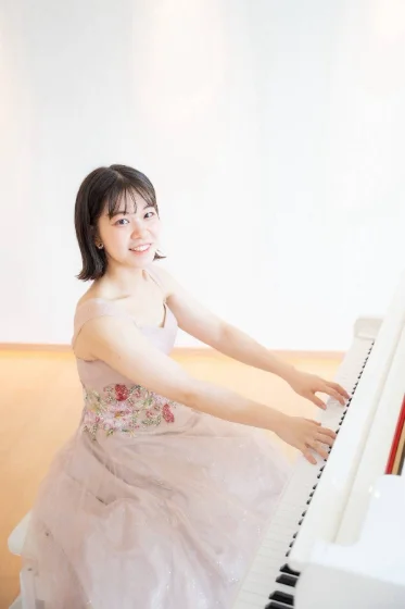 酒井藍里 プロフィール写真